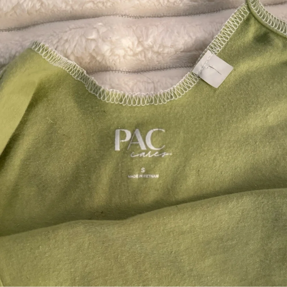 PacSun Basic Tank - Picture 5 of 5